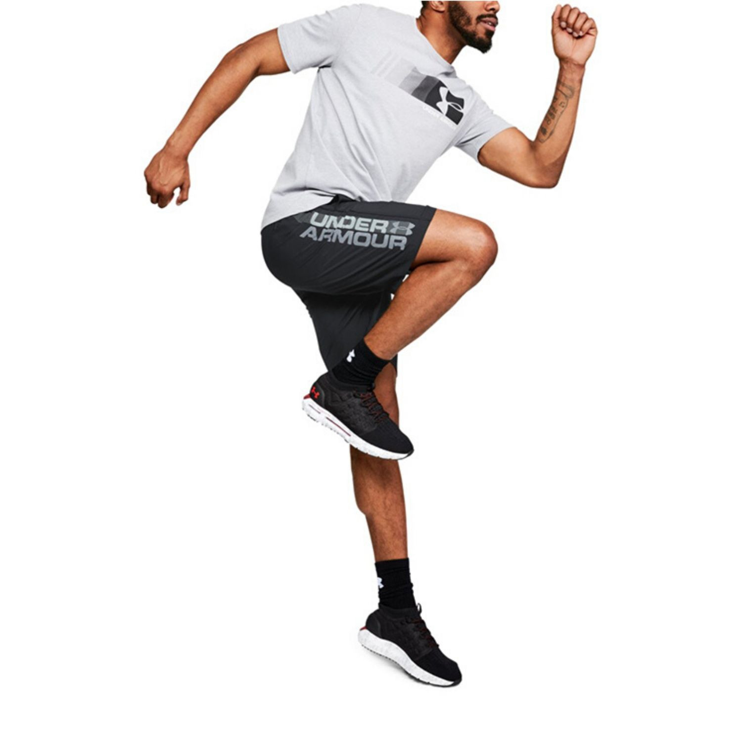 Pánske šortky UNDER ARMOUR Woven Graphic Wordmark Short Black - Kraťasy & Šortky - 3