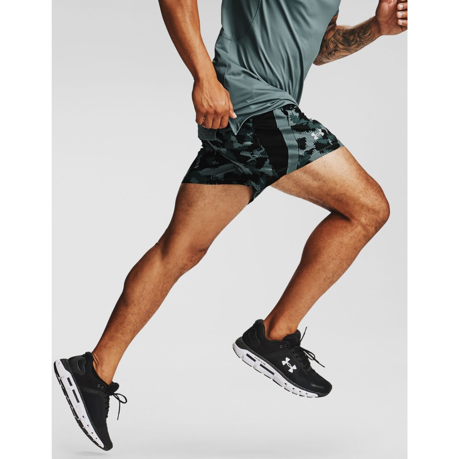 Šortky UNDER ARMOUR Launch SW 5 Camo Black / Blue - Kraťasy & Šortky - 3
