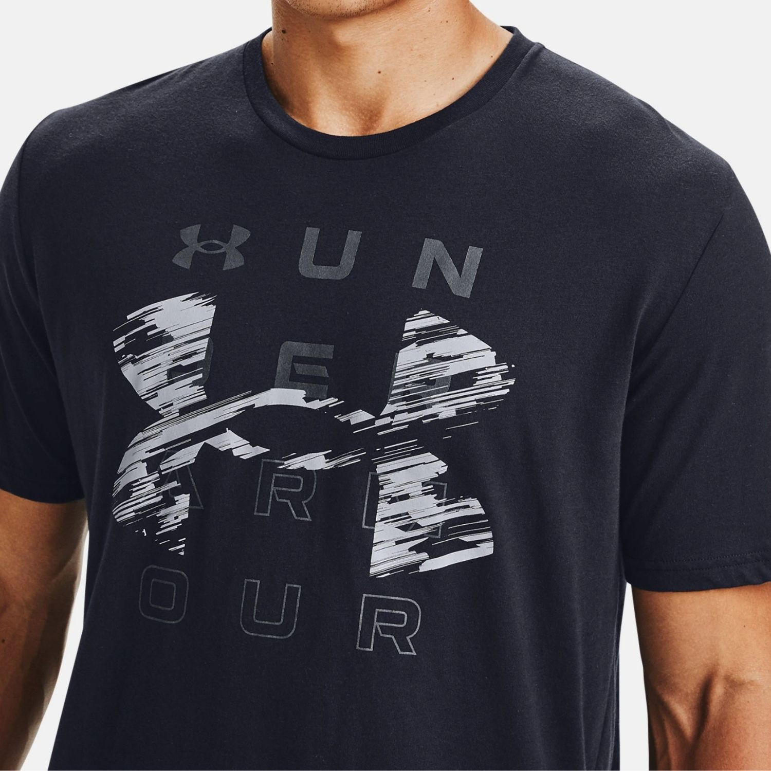 Tričko UNDER ARMOUR Rythm SS Black - OBLEČENIE - 3