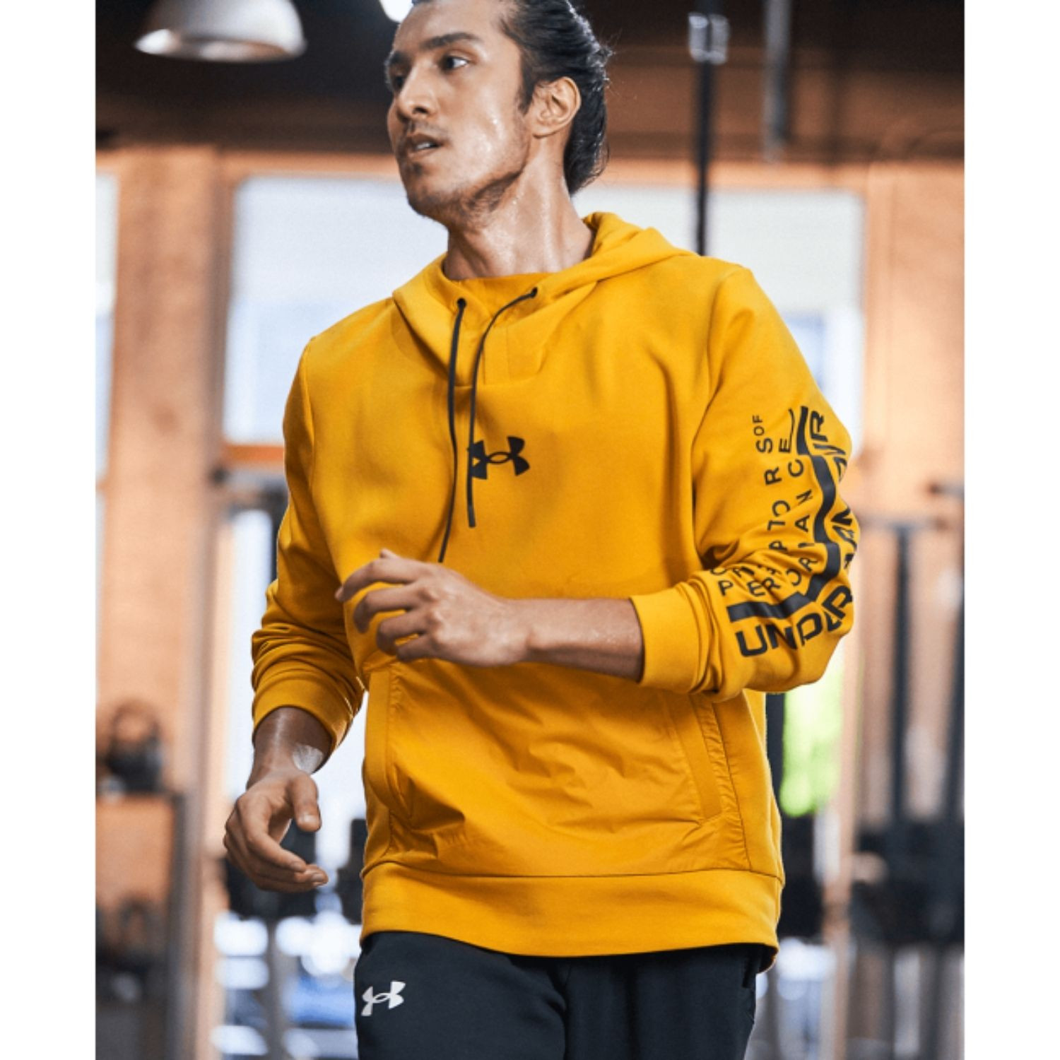 Mikina UNDER ARMOUR Sportstyle Appollo Yellow - Mikiny s kapucňou - 1