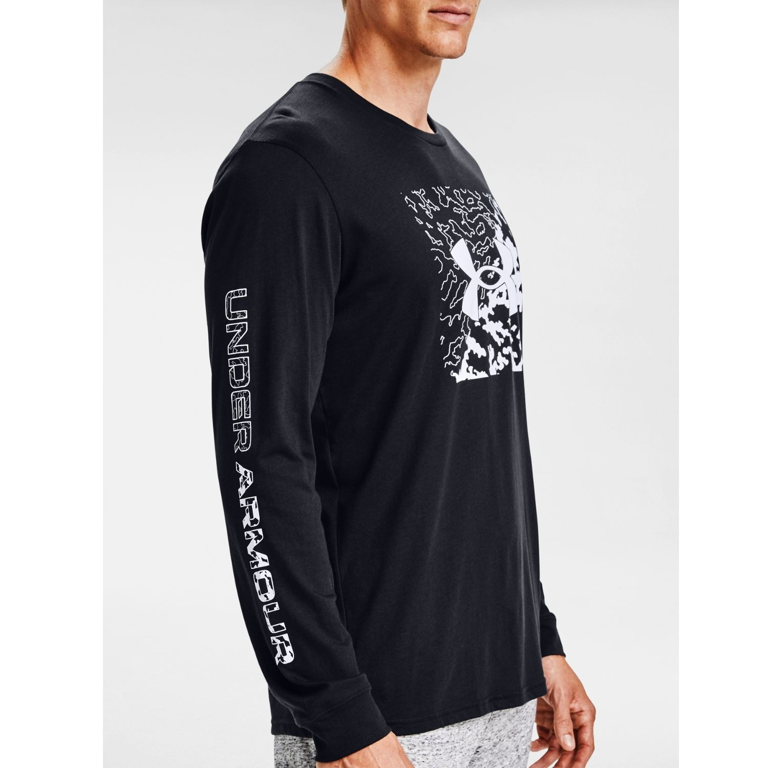 Tričko UNDER ARMOUR Camo Box Logo LS Black - OBLEČENIE - 2
