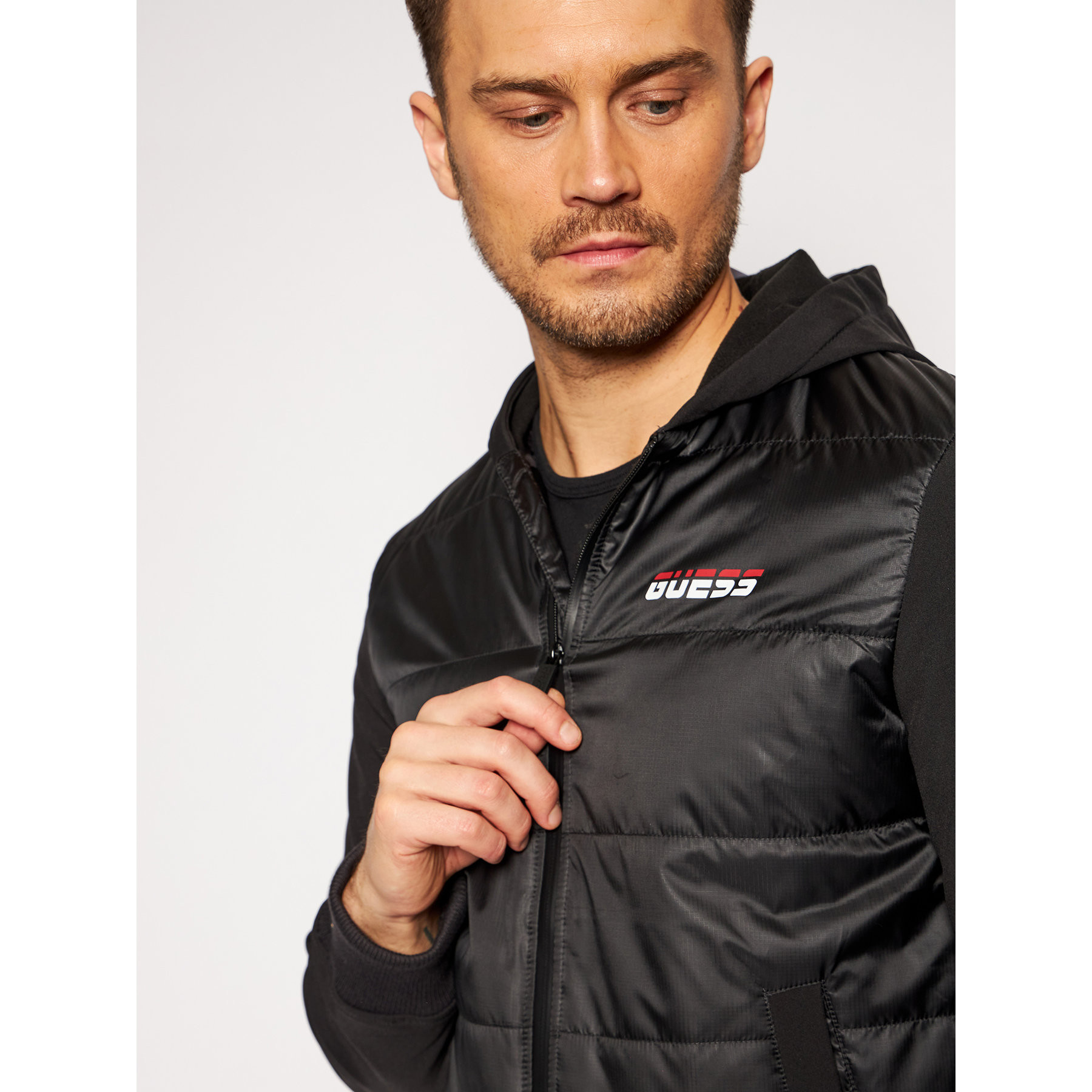 Bundička GUESS Fall Black - Bundy & Vesty - 3