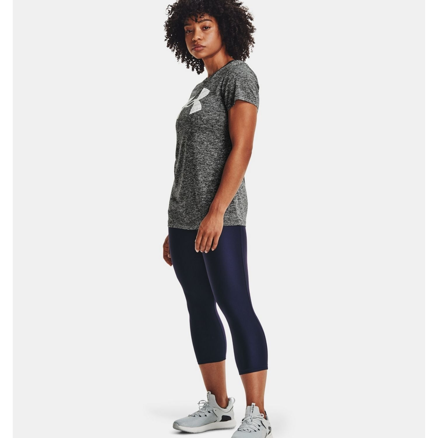 Tričko UNDER ARMOUR Tech Twist Graphic Short Sleeve Gray - Dámske oblečenie - 3