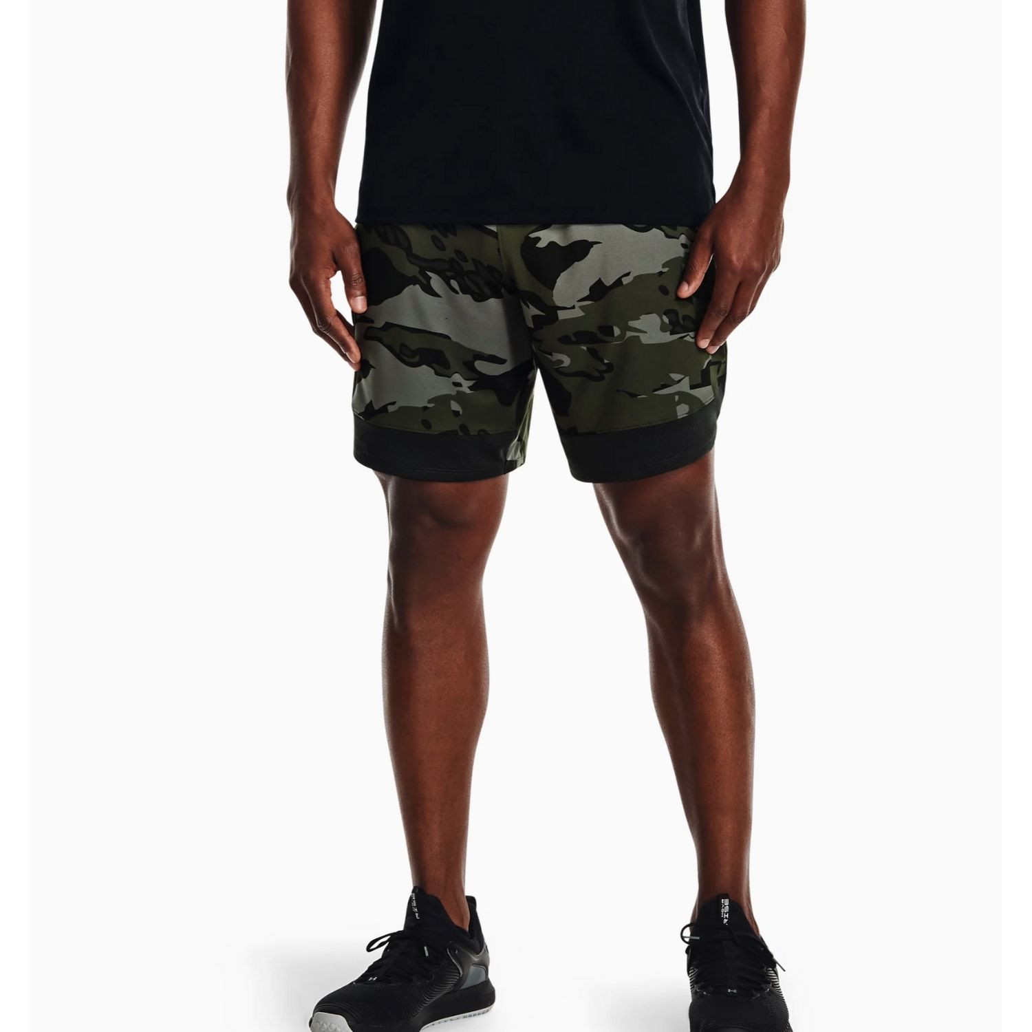 Šortky UNDER ARMOUR Train Stretch Camo GREEN - Kraťasy & Šortky - 1