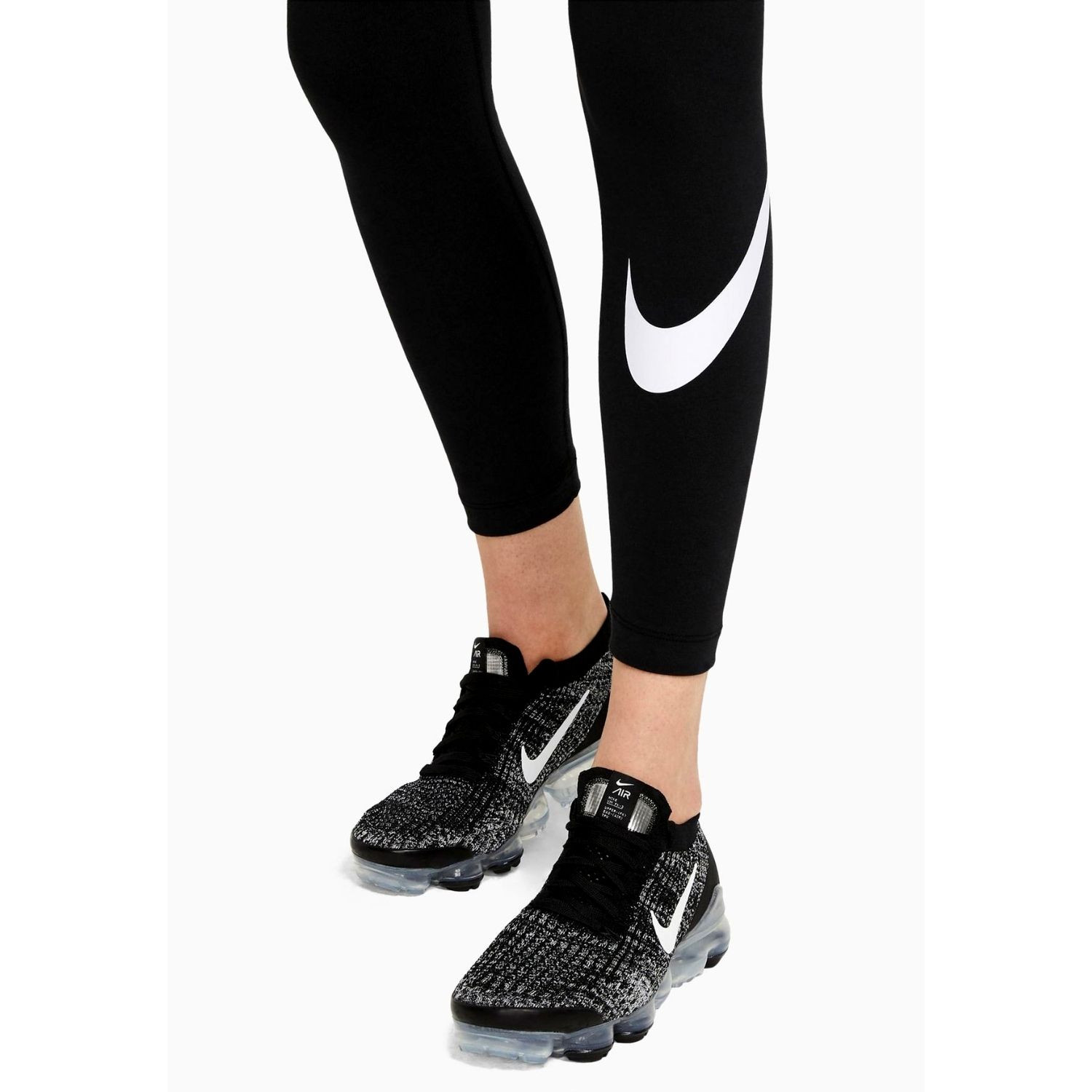 Legíny NIKE Sportswear Essential Women Black - Legíny - 3