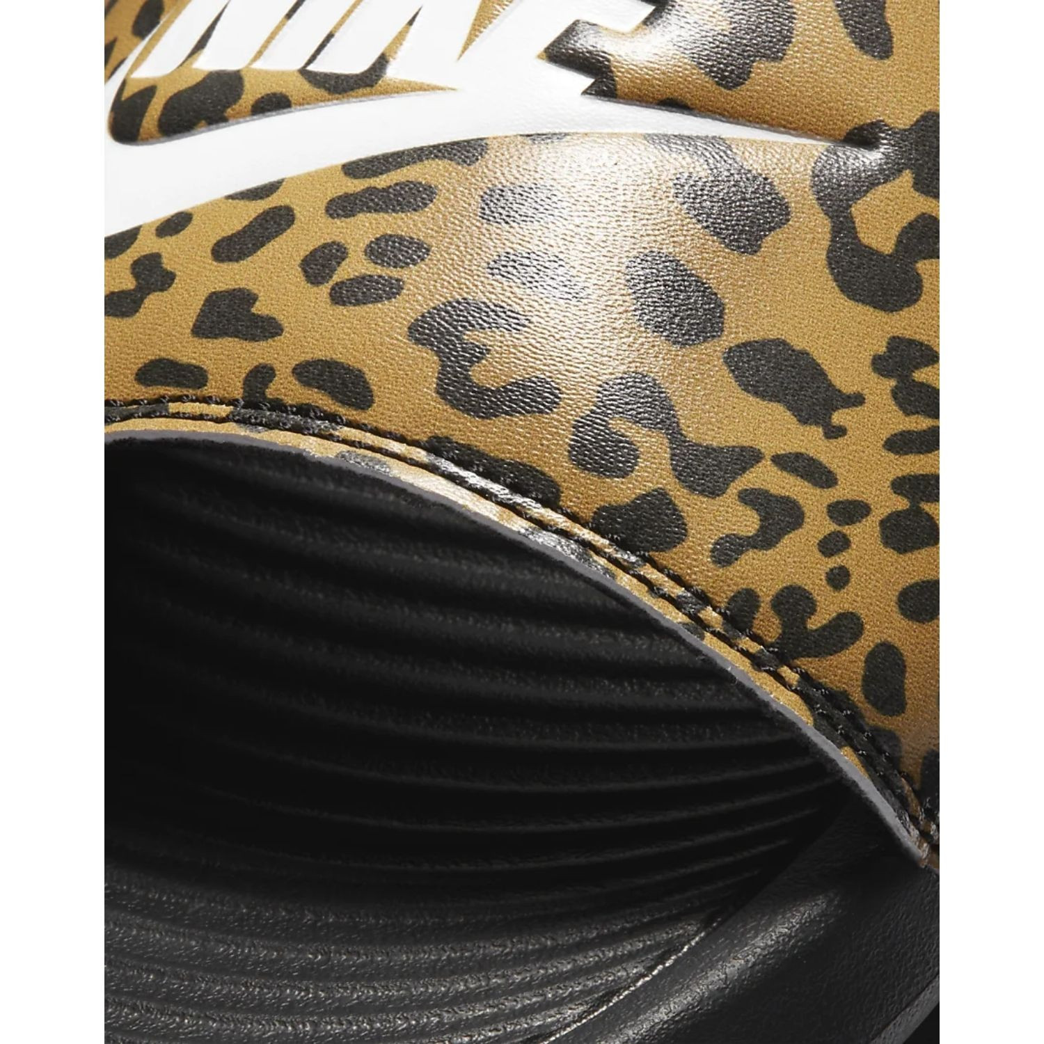 Šľapky NIKE Victori One Women's Print Brown - Šľapky a sandále - 5