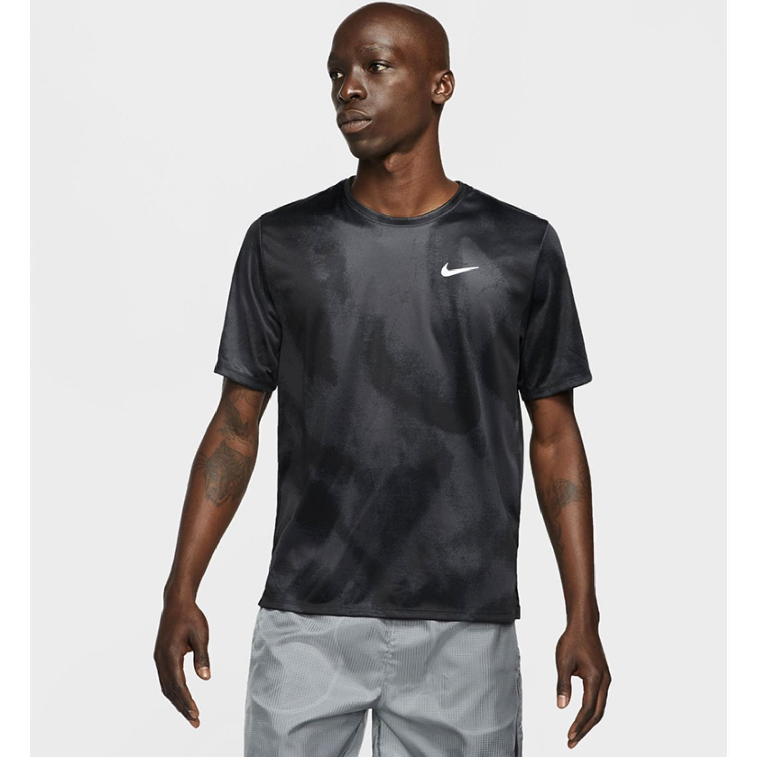 Tričko NIKE Dri-FIT Miler Wild Run Black - NIKE - 1