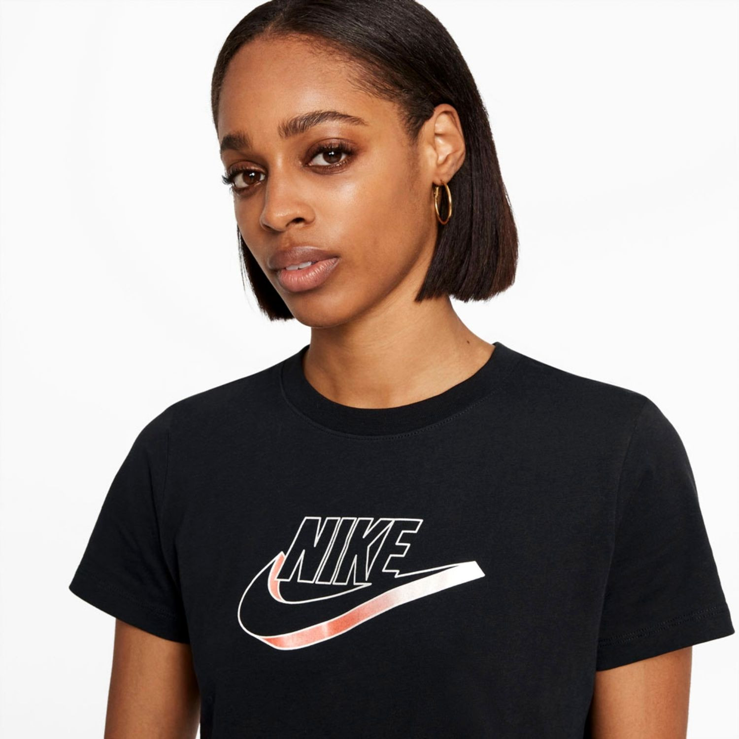 Tričko NIKE Sportswear Women's T-Shirt Black - Dámske oblečenie - 2