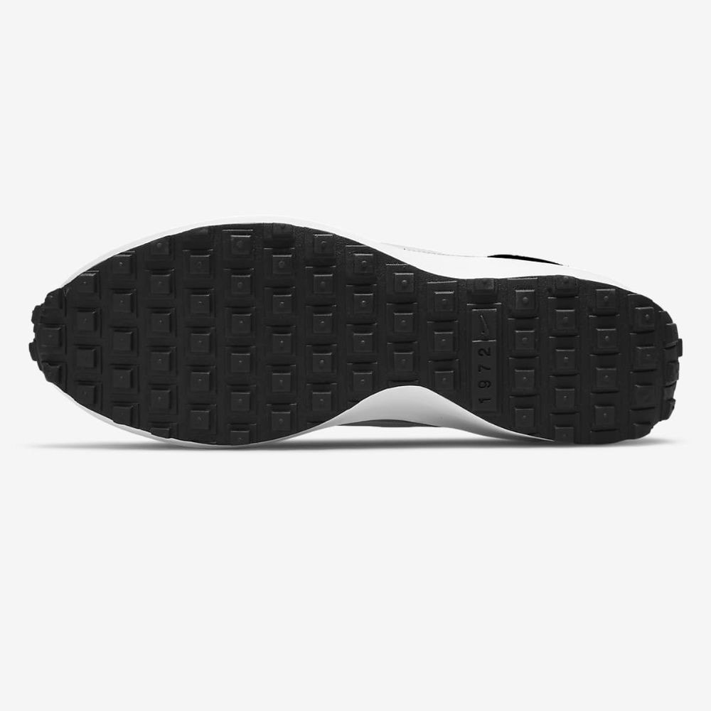 Topánky NIKE Waffle Debut Black/White - Športová obuv - 7