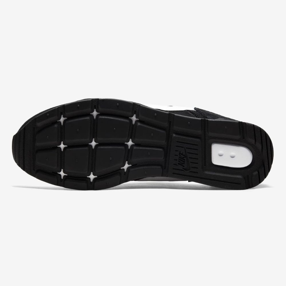 Tenisky NIKE Venture Runner Men's Black - Športová obuv - 8