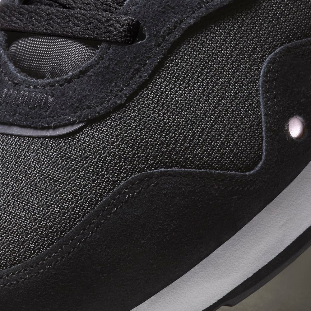Tenisky NIKE Venture Runner Men's Black - Športová obuv - 4