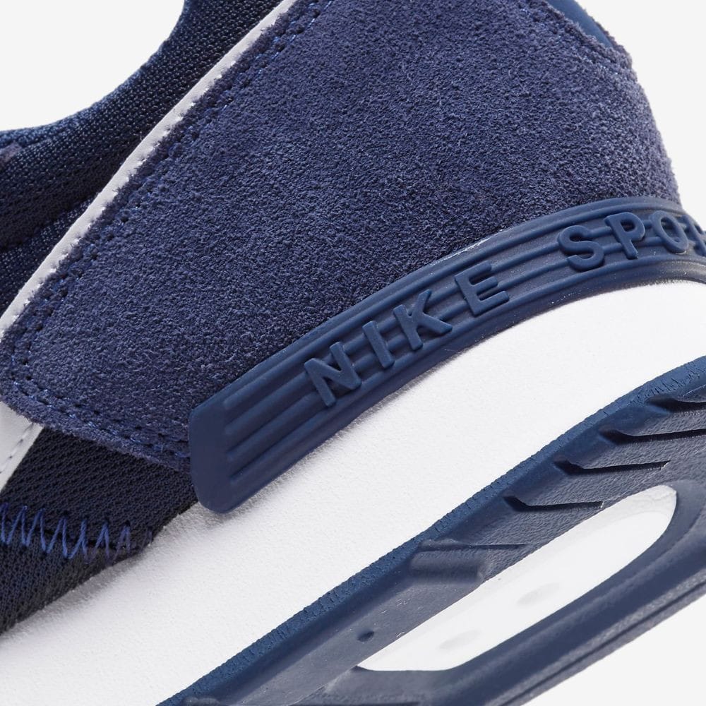 Tenisky NIKE Venture Runner Men's Midnight Navy/White - Športová obuv - 6