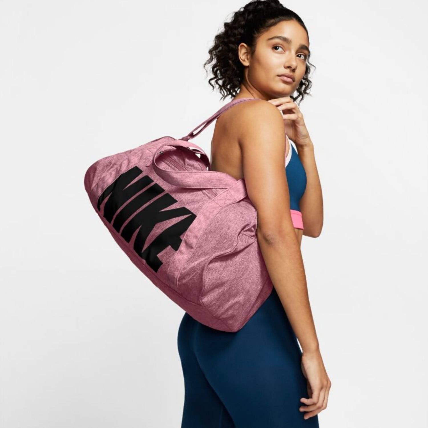 Športová taška NIKE Gym Club Desert Berry / Black - Športové tašky - 3
