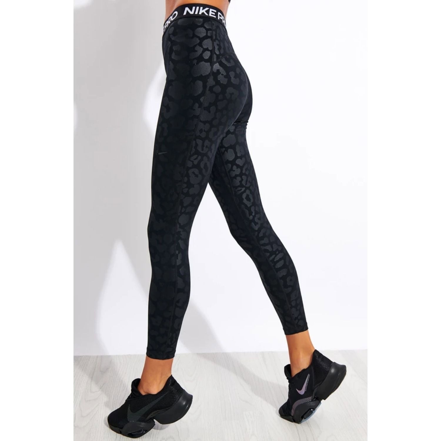 Legíny NIKE Pro Dri-FIT Women's 7/8 Black - Legíny - 3
