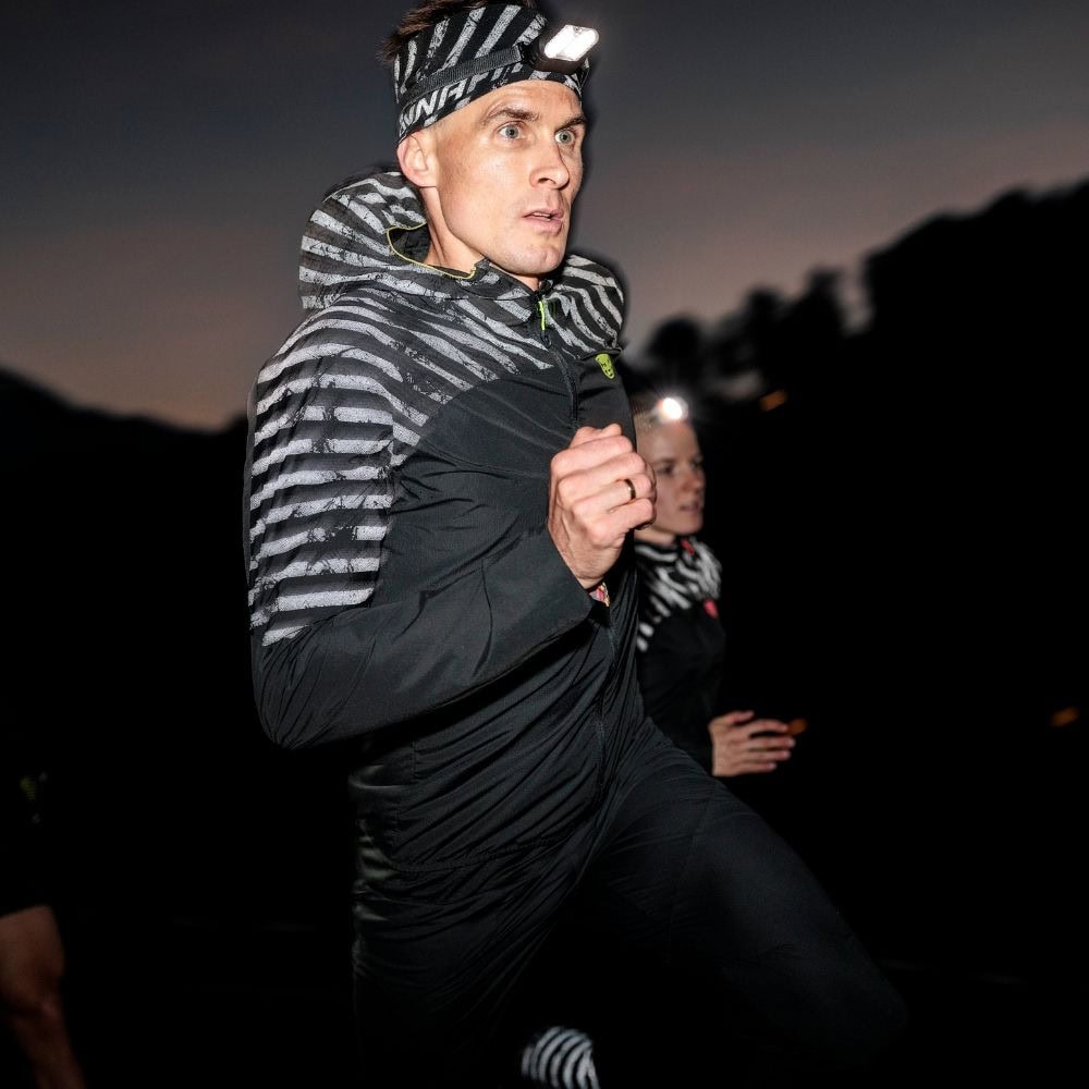 Bunda DYNAFIT Trail Reflective Wind Jacket Men Black - Bundy & Vesty - 9