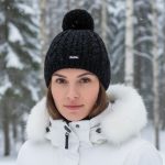 Zimná čiapka EISBÄR Afra Pompon Black